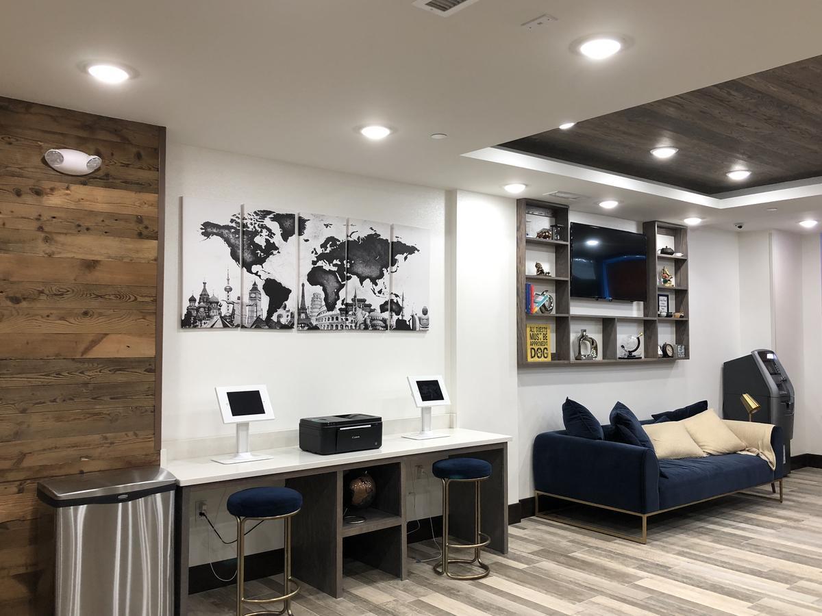 Hotel Ninety Five - Jfk Airport Нью-Йорк Экстерьер фото