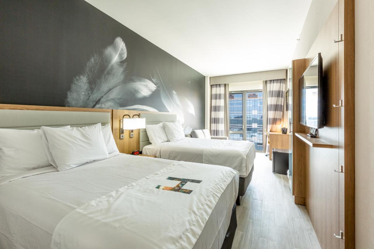 Hotel Ninety Five - Jfk Airport Нью-Йорк Экстерьер фото