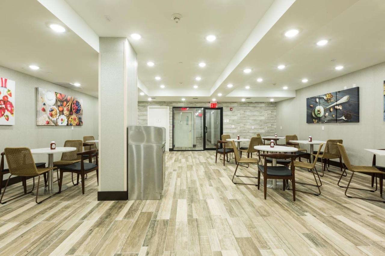 Hotel Ninety Five - Jfk Airport Нью-Йорк Экстерьер фото
