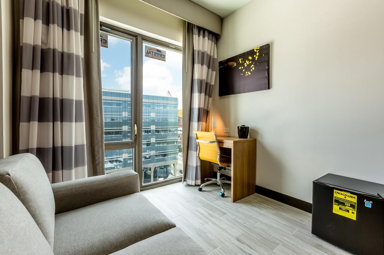 Hotel Ninety Five - Jfk Airport Нью-Йорк Экстерьер фото