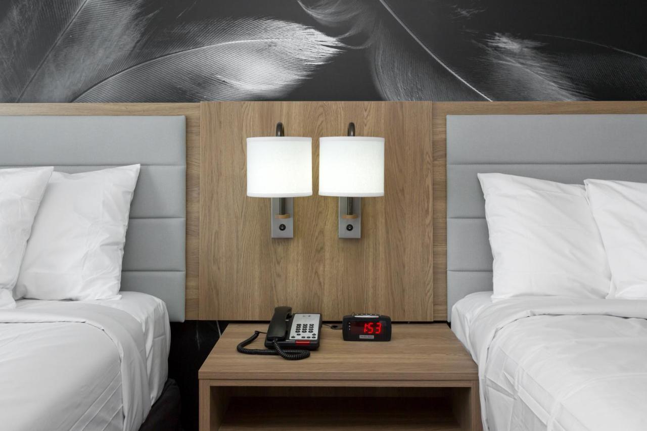 Hotel Ninety Five - Jfk Airport Нью-Йорк Экстерьер фото